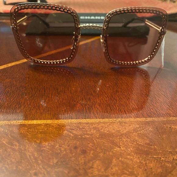 LAST ONE, NEW, AUTHENTIC, NEVER WORN CHANEL 4244 C395/S5, Case - Picture 4 of 16